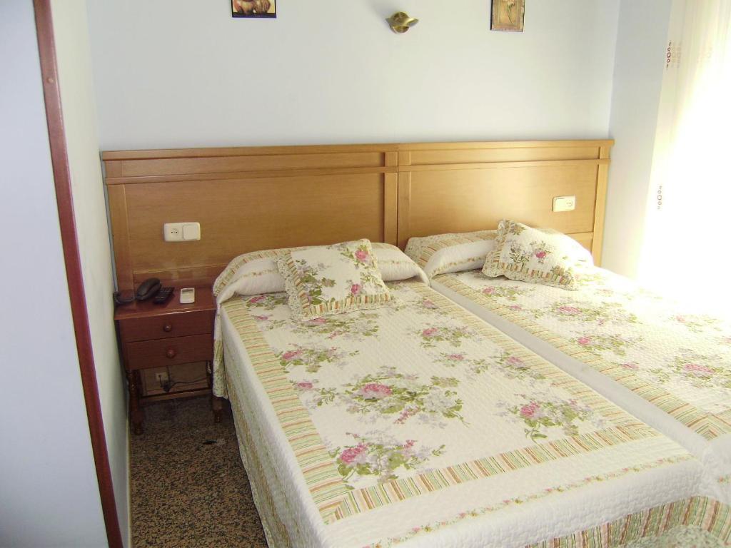 Hostal Miguel Angel Madrid Exterior foto